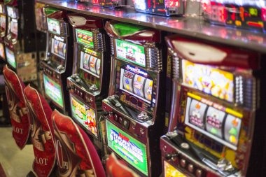ipin slot platform interface showing sportsbook, live casino, and slot games